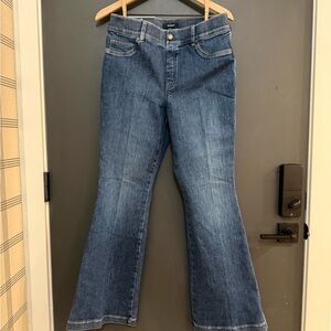 Women’s Blue SPANX Denim Flare Jeans, NWT size petite L